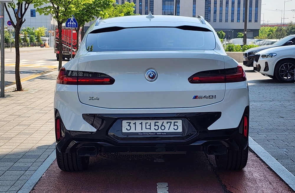 BMW X4 (G02)