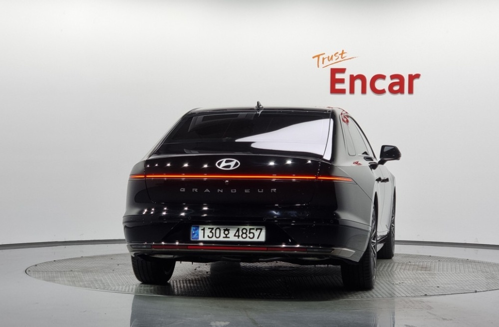 Hyundai Grandeur Hybrid (GN7)