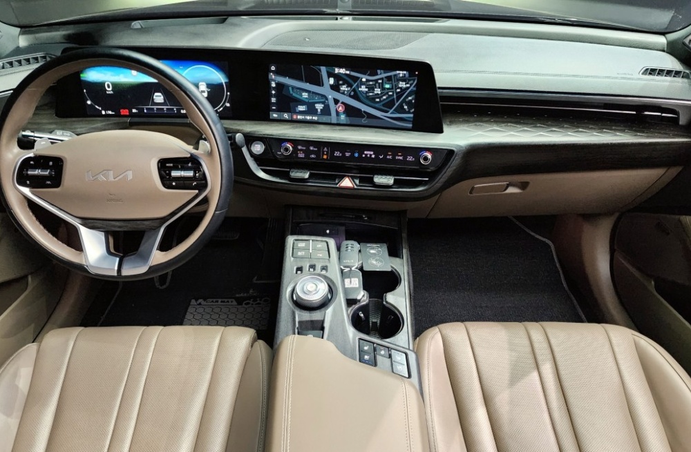 Kia K8 Hybrid