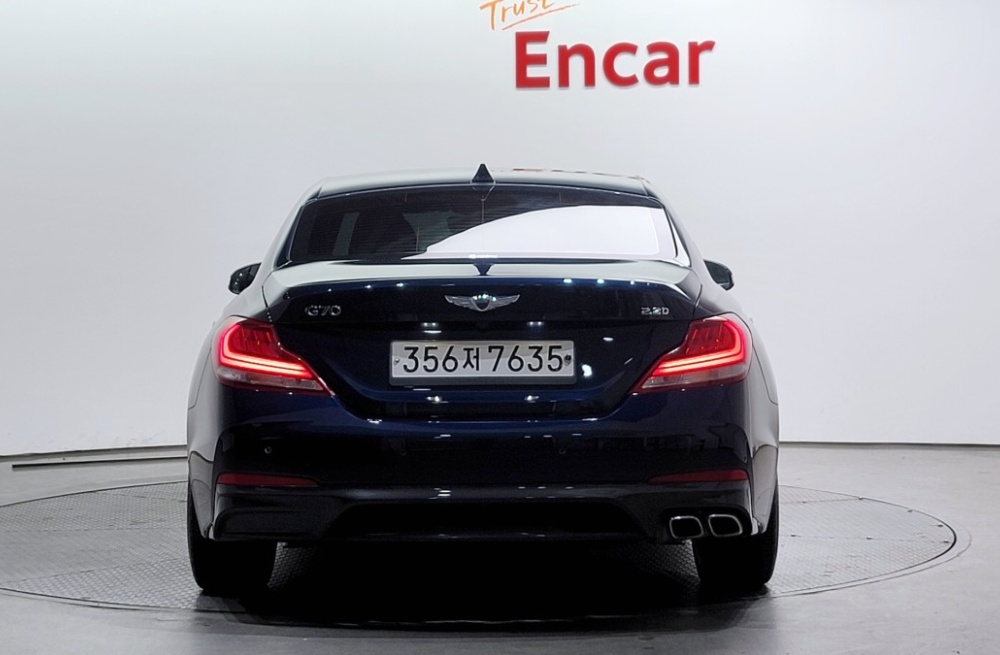 Genesis G70