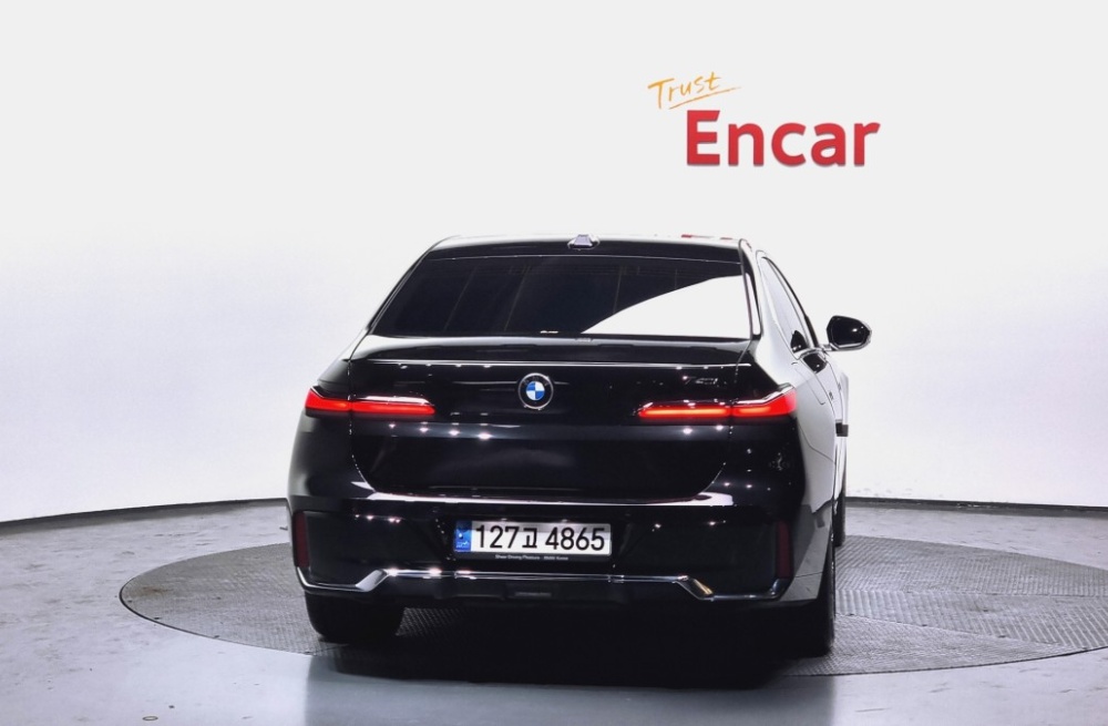 BMW 7 Series (G70)