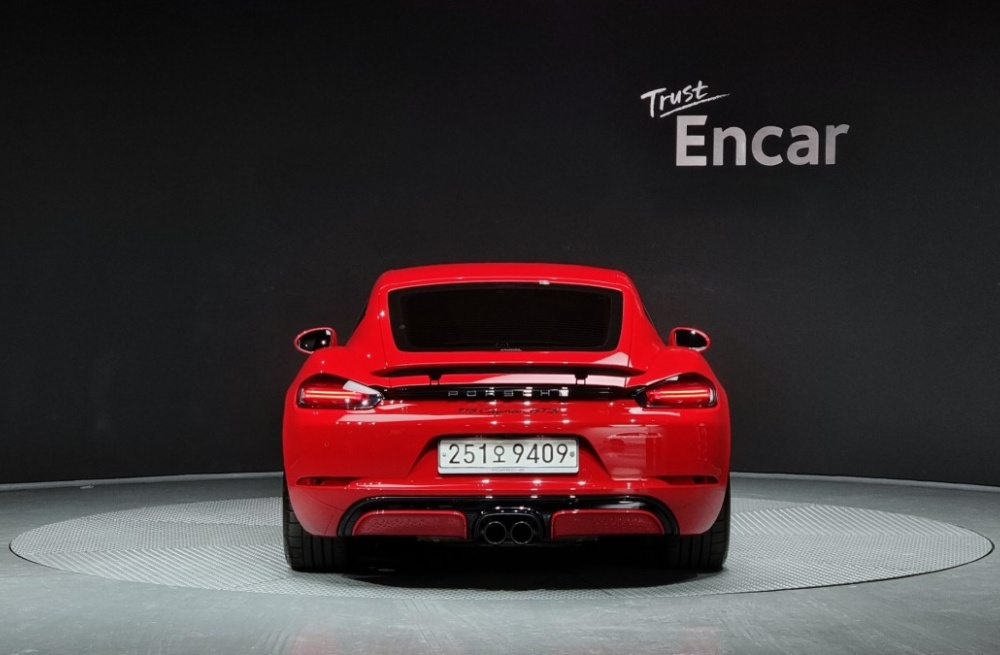 Porsche 718 Cayman