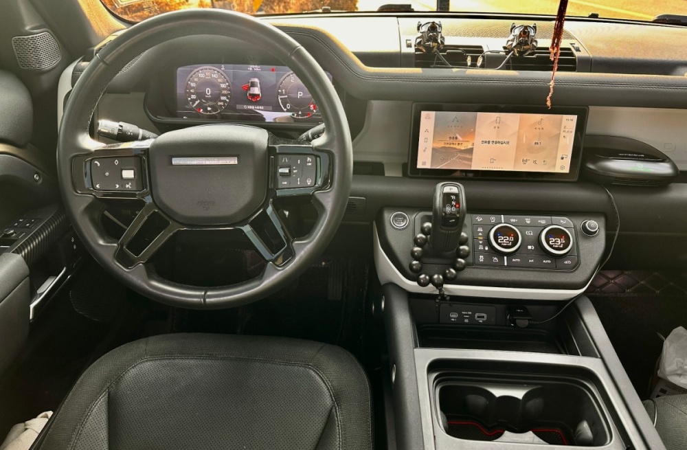 Land rover Defender (L663)
