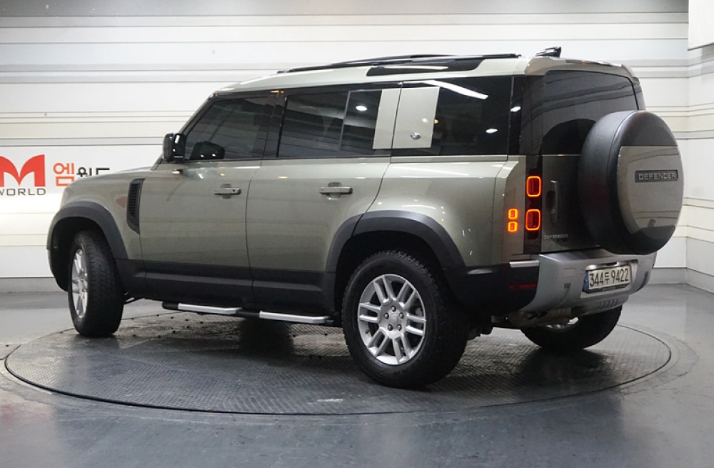 Land rover Defender (L663)