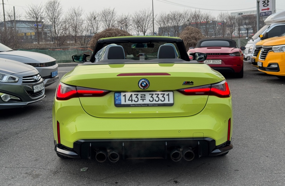 BMW M4 (G82)
