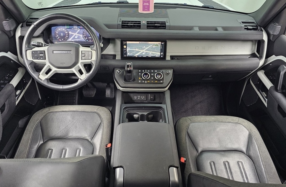 Land rover Defender (L663)