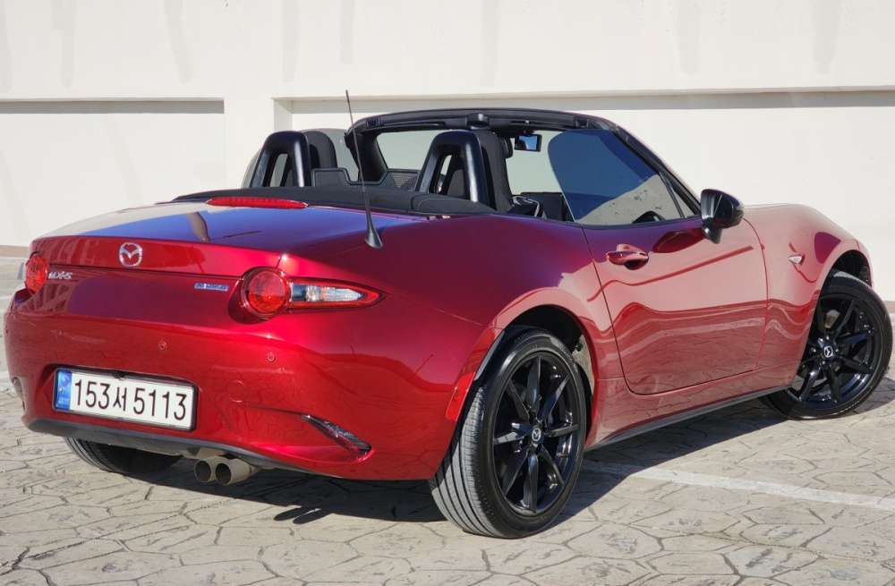 Mazda MX-5 MIATA