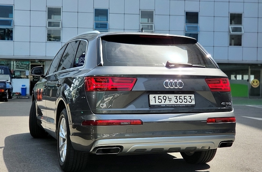 Audi Q7 (4M)