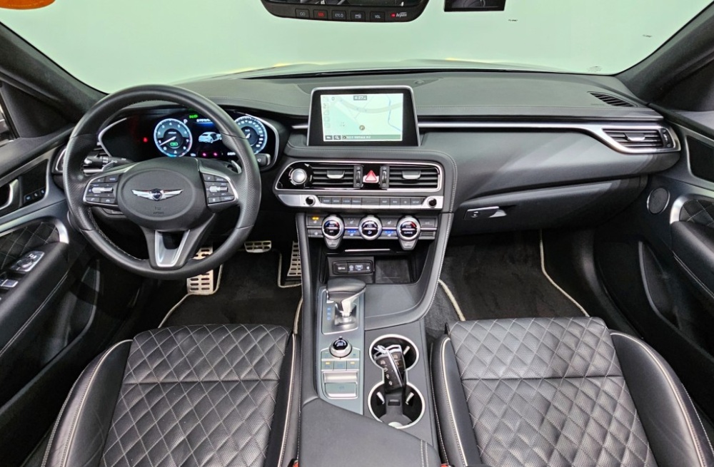 Genesis G70