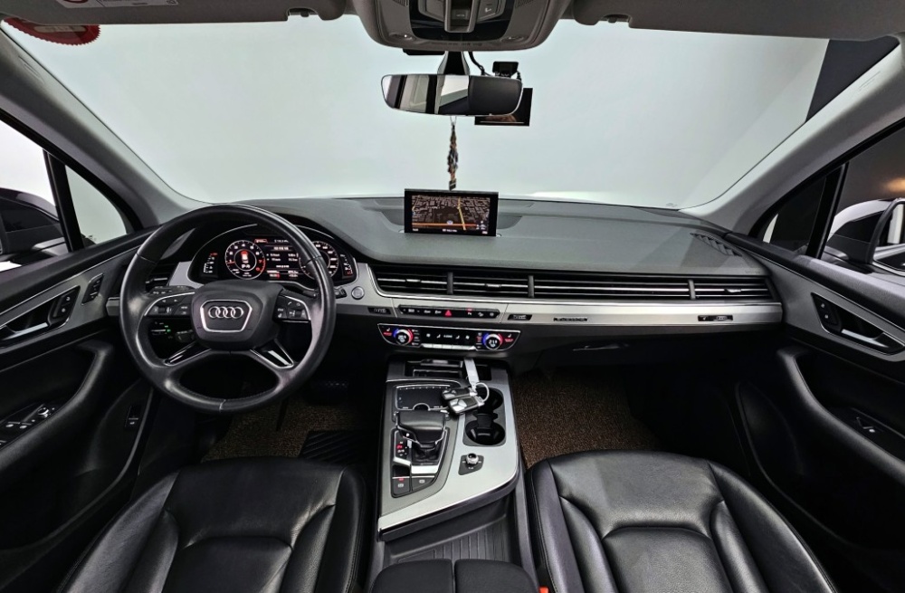 Audi Q7 (4M)