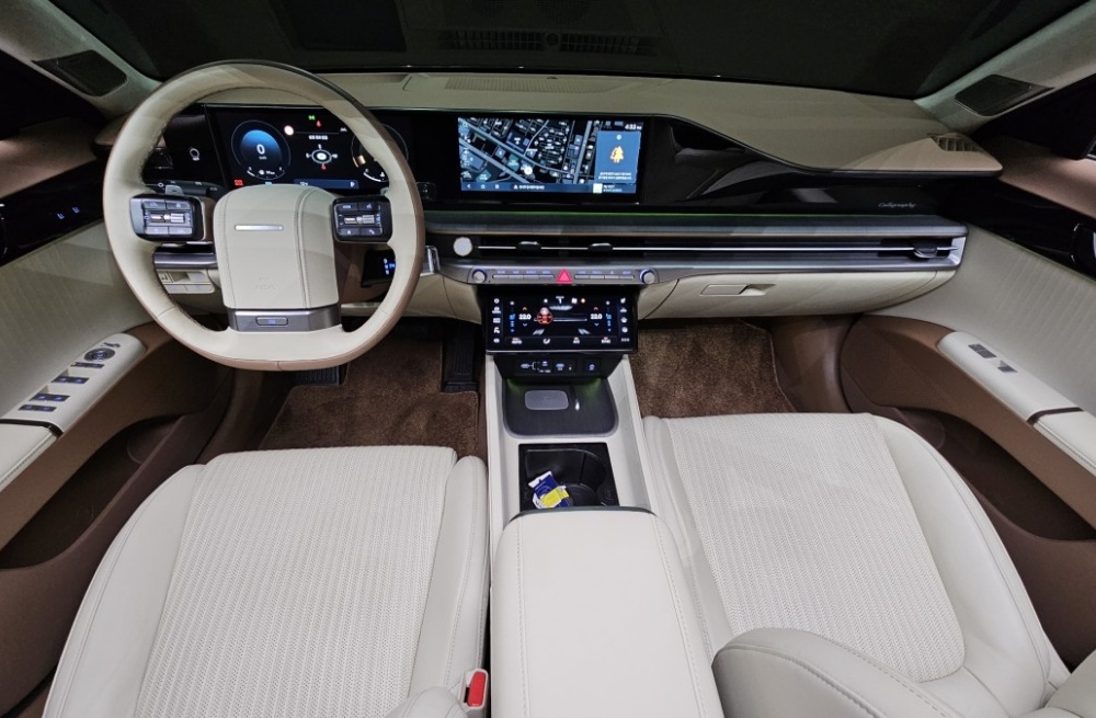 Hyundai Grandeur (GN7)