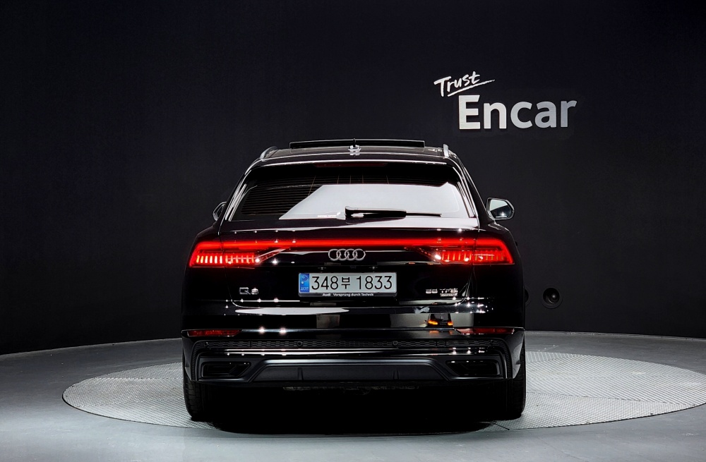 Audi Q8 (4M)
