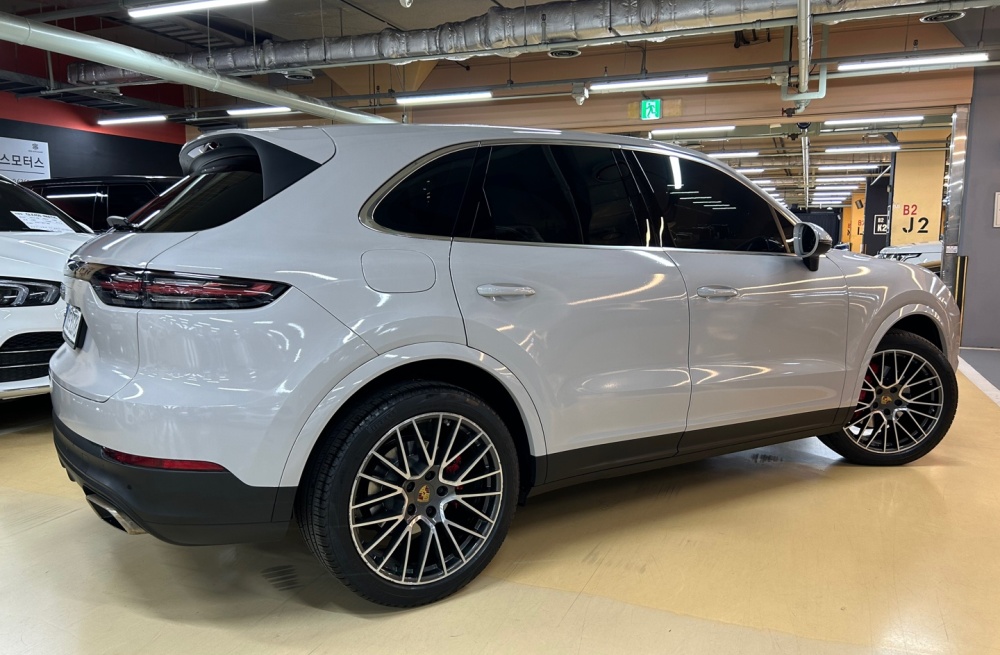 Porsche Cayenne (PO536)