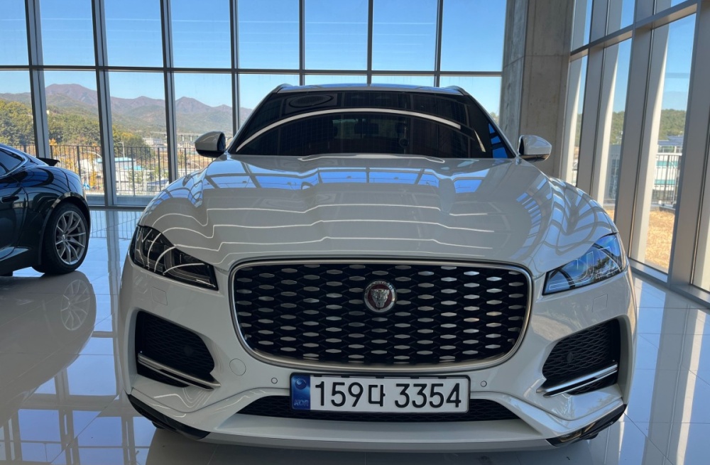 Jaguar F-PACE