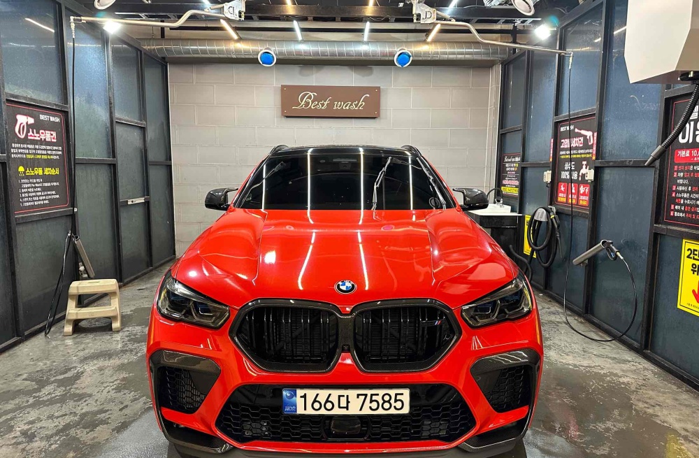 BMW X6M (G06)