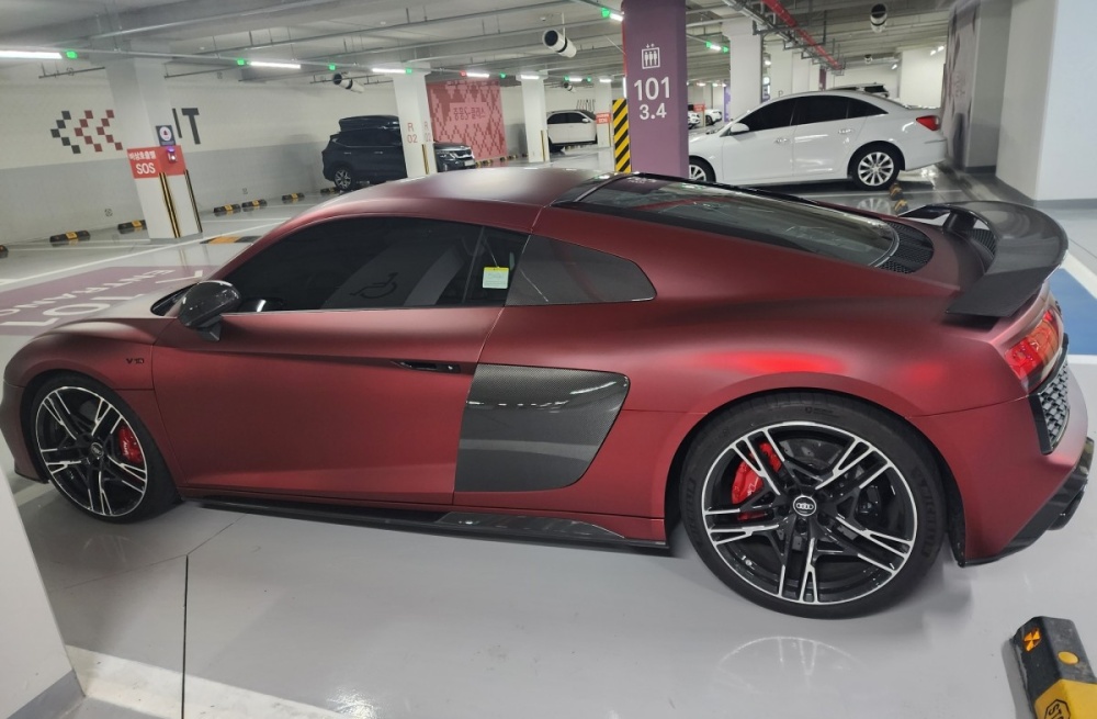 Audi R8 (4S)