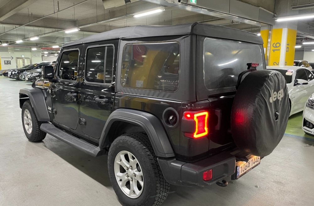 Jeep Wrangler (JL)