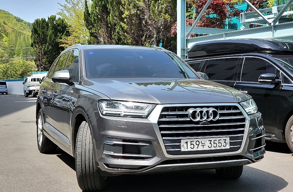 Audi Q7 (4M)