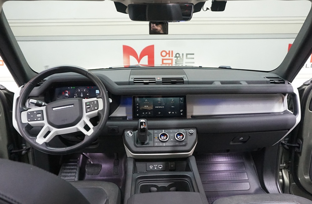 Land rover Defender (L663)