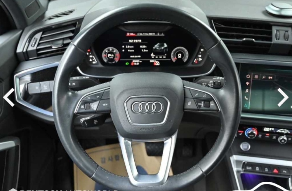 Audi Q3 (F3)