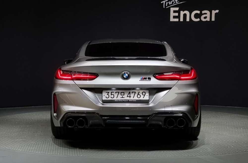 BMW M8 (G15)