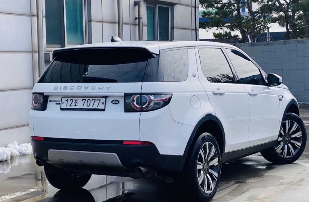 Land rover discovery sport