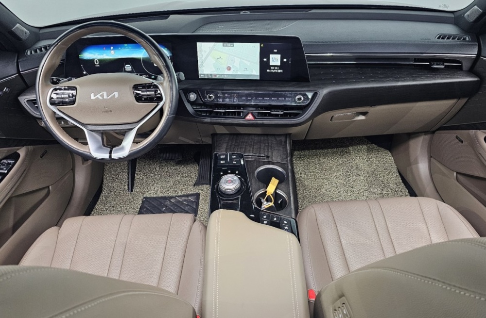 Kia K8 Hybrid