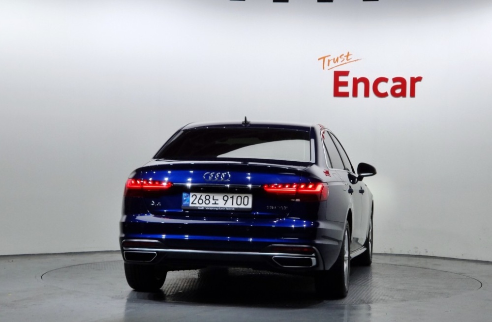 Audi A4 (B9)