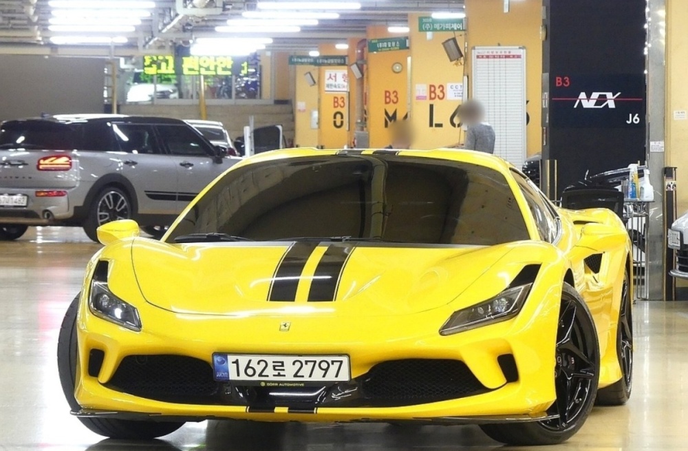 Ferrari F8 Spider