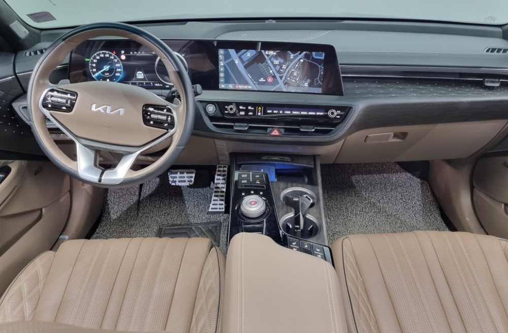 Kia K8 Hybrid