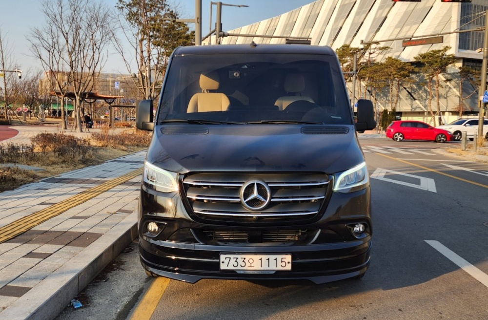 Mercedes-Benz sprinter