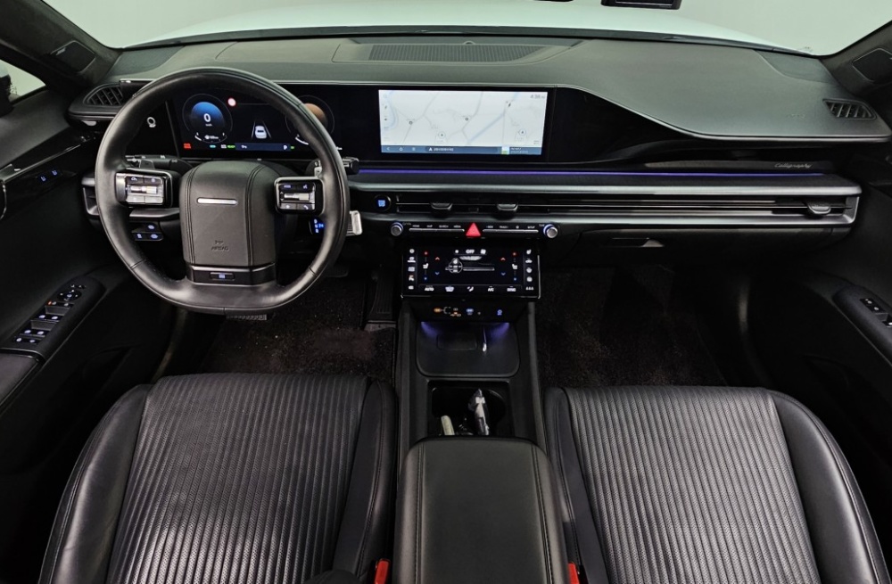 Hyundai Grandeur Hybrid (GN7)