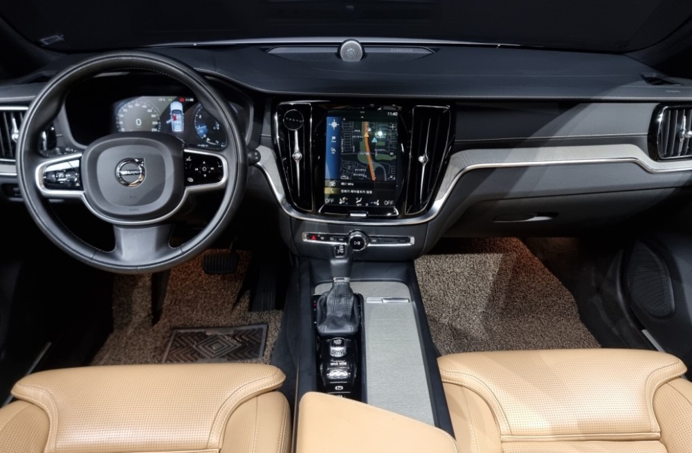 Volvo V60 Cross Country 2nd Generation