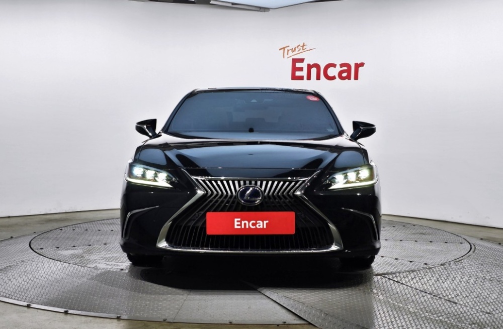 Lexus ES300h 7th generation