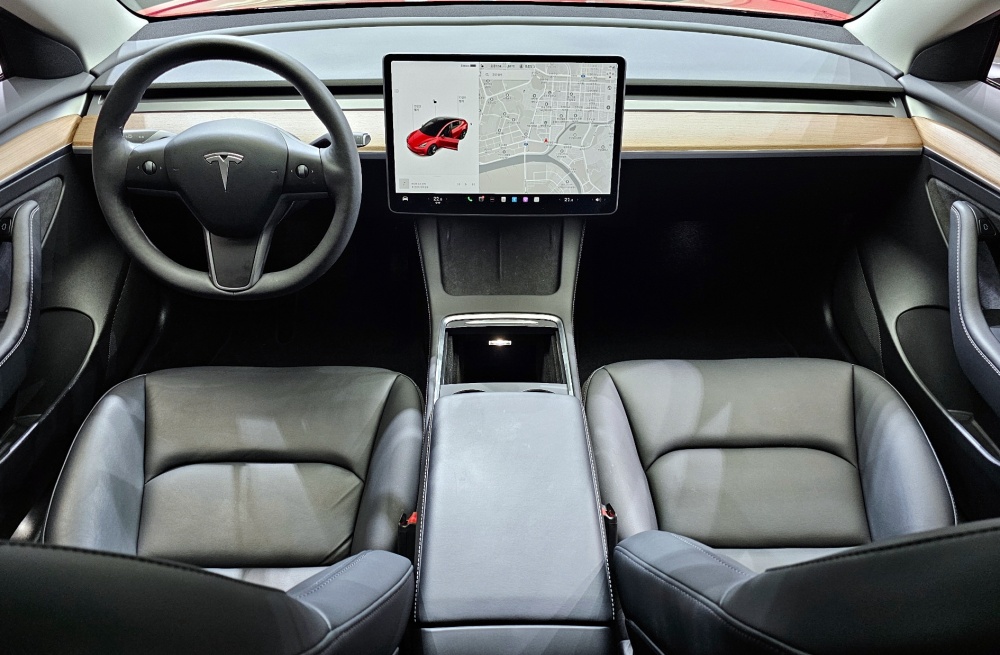 Tesla model 3