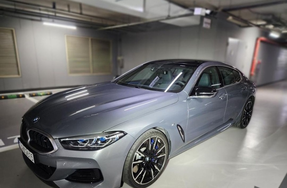 BMW 8 Series (G15)