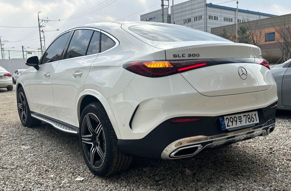 Mercedes-Benz GLC-Class X254