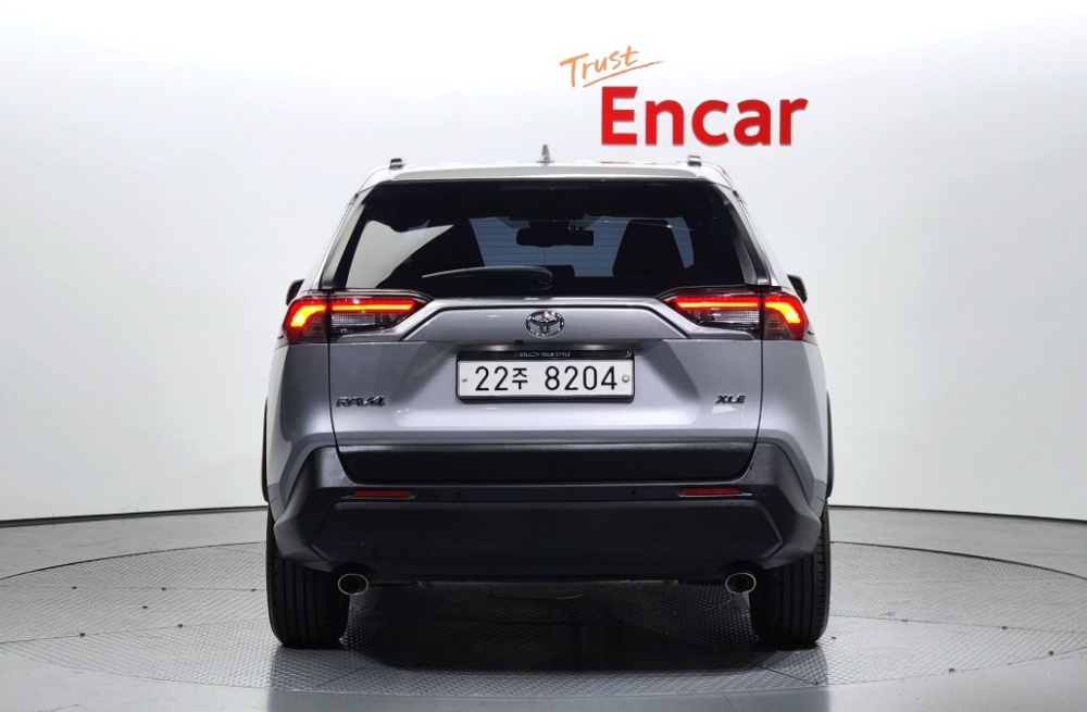 Toyota RAV4 5th Gen