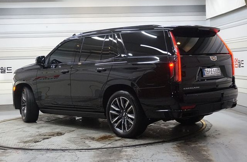 Cadillac Escalade 5th Gen