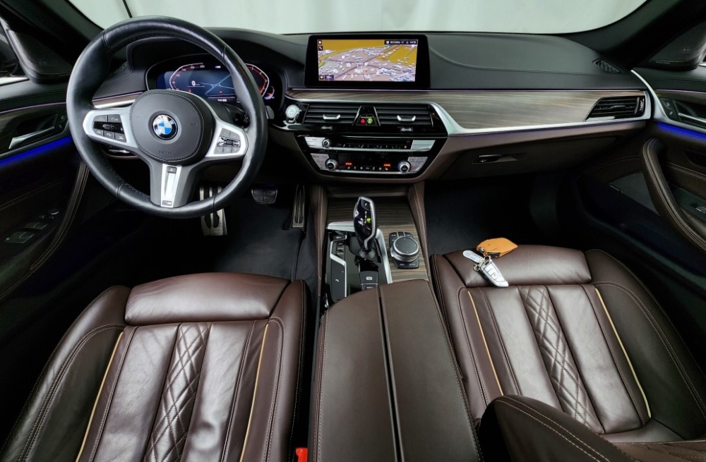 BMW 5 series (G30)