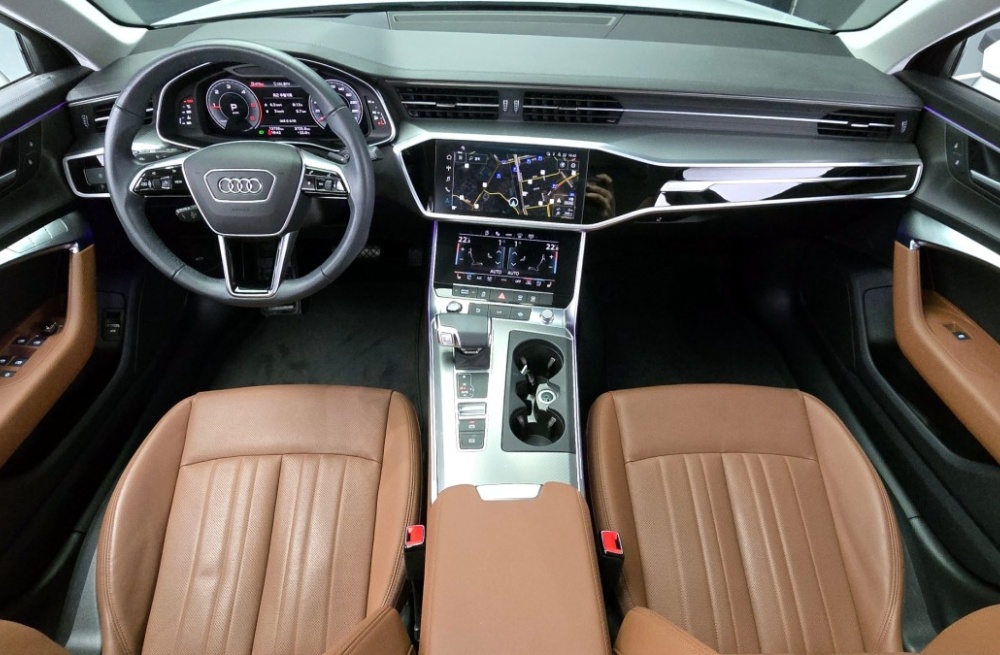 Audi A6 (C8)