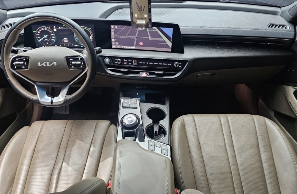 Kia K8 Hybrid