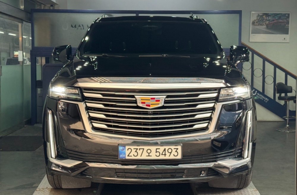 Cadillac Escalade 5th Gen