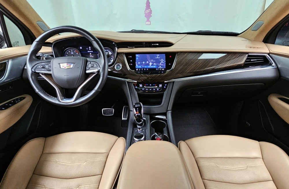 Cadillac XT6