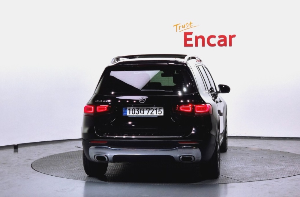 Mercedes-Benz GLB-Class X247