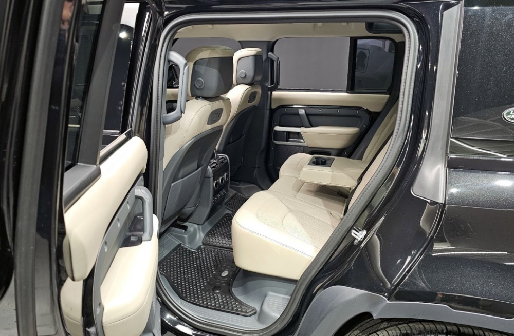 Land rover Defender (L663)