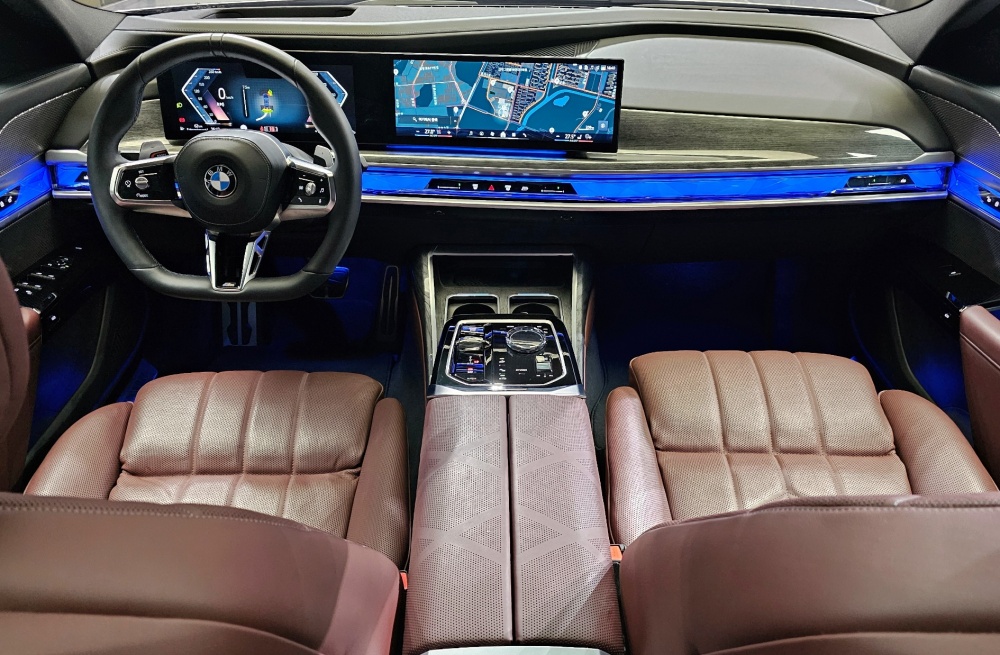 BMW 7 Series (G70)