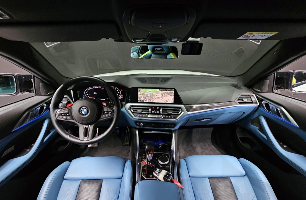 BMW M4 (G82)
