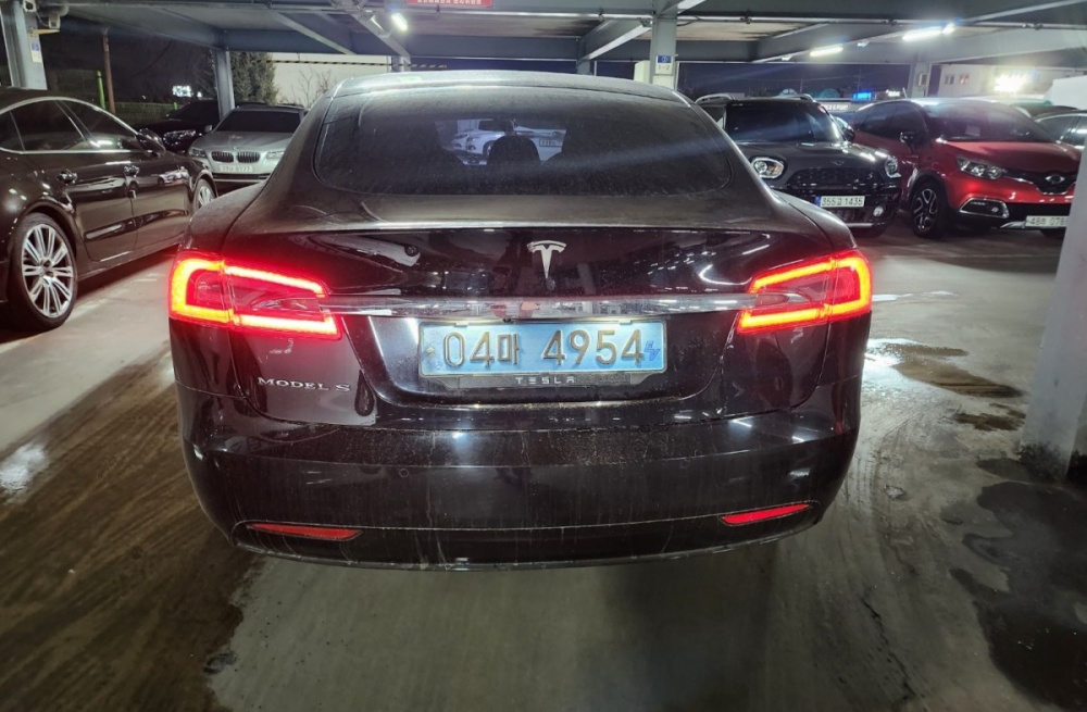 Tesla Model S