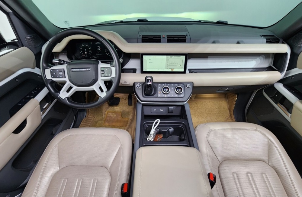 Land rover Defender (L663)